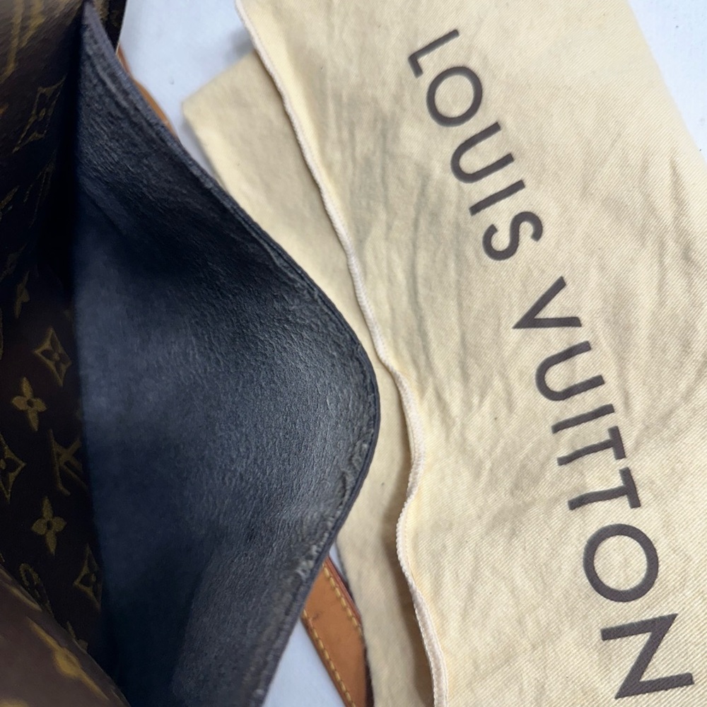 Louis Vuitton Crossbody Bag - Picture 8 of 11